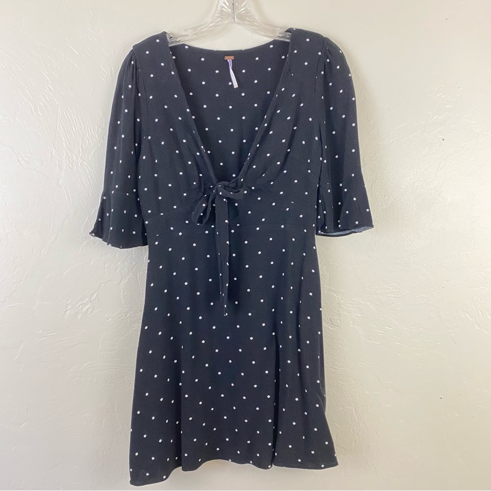 Free People Size 2 Black & White Polka Dot Half Sleeve Tie-up Swing Mini Dress